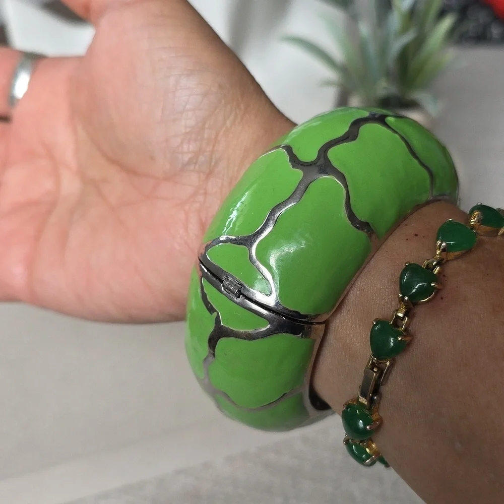 Chunky Silver Green Bangle Clamper Hinge Bracelet